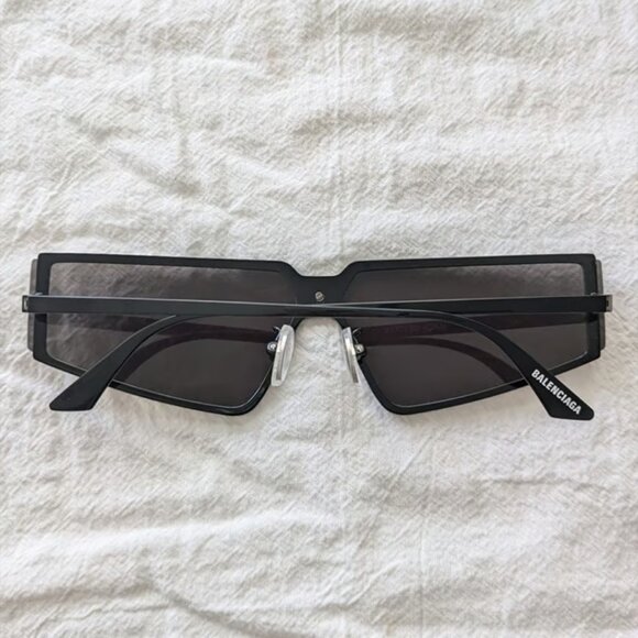 BALENCIAGA Black Thin Angular Sunglasses - Picture 2 of 7